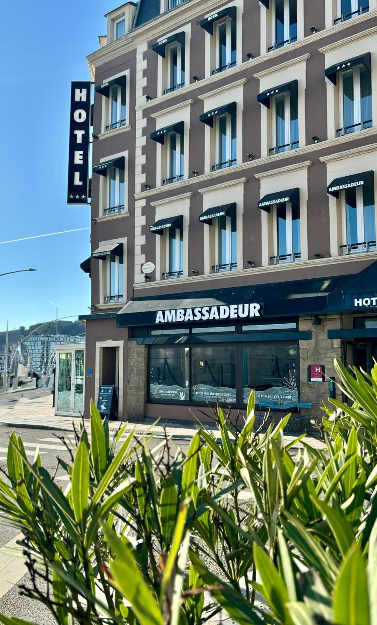 Ambassadeur Hotel - Cherbourg Port De Plaisance Exterior photo