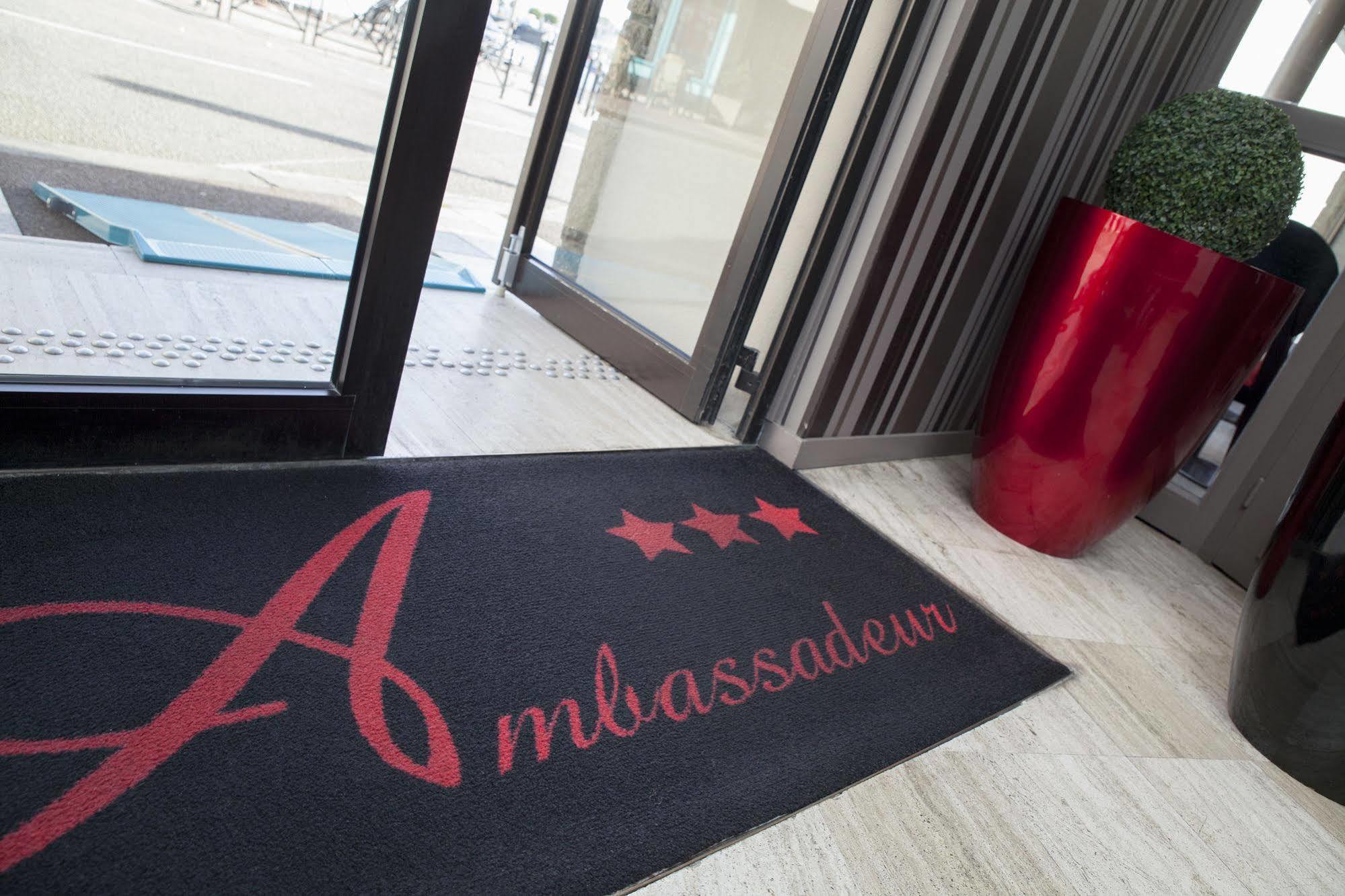 Ambassadeur Hotel - Cherbourg Port De Plaisance Exterior photo